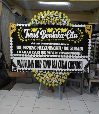 Papan Bunga di Universitas Mercu Buana